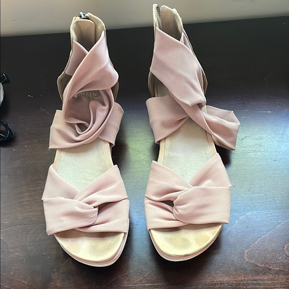 Used Eileen Fisher Pink Sandals size 7